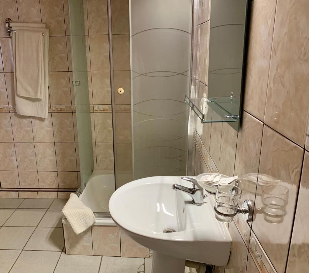 Satori Hotel Migovo Bagian luar foto